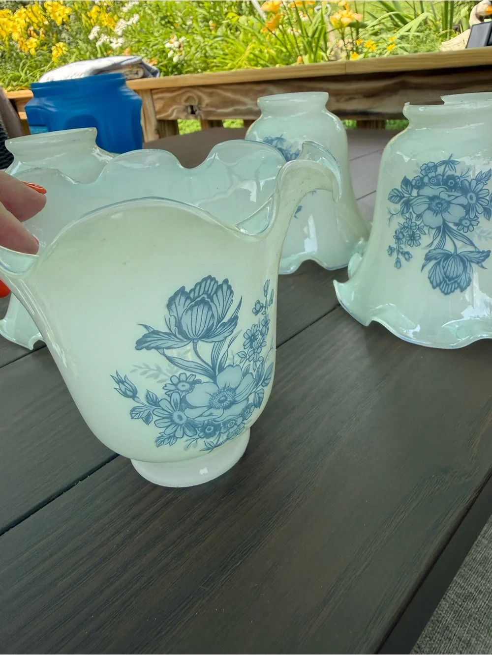Blue & white Floral Glass Lamp Shades - Set of 4 vintage 1950 delft?
